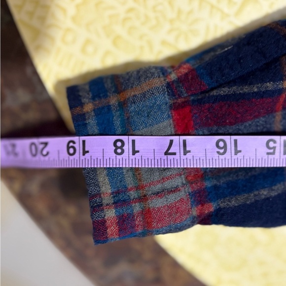 Vintage Pendleton Red and Blue Casual Button Down Shirt - Picture 11 of 12